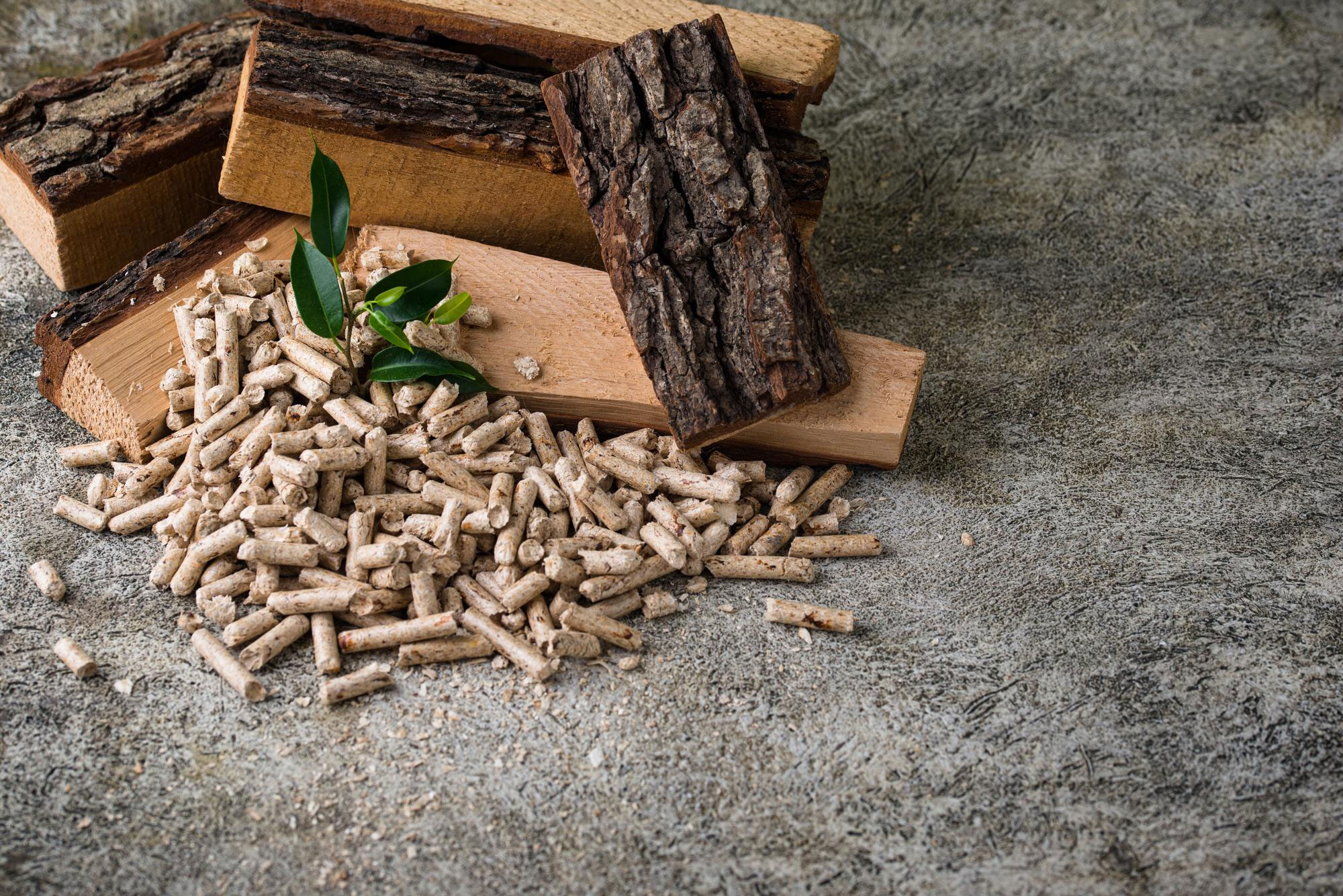 eco-fuel-wooden-pellets-peleti-pin